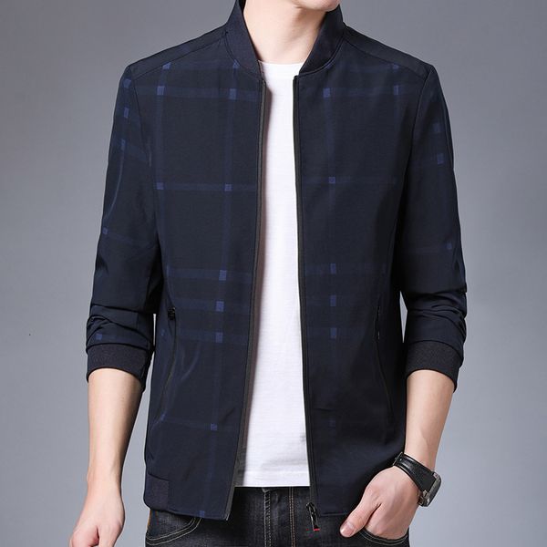 men's 2021 spring autumn leisure et young middle-aged busins stand collar thin plaid men's coat trend, White;black
men's 2021 spring autumn leisure et young middle-aged busins stand collar thin plaid men's coat trend, White;black