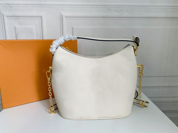 high-quality latest style pochette coussin chain crossbody bag poker sheep skin ladies purse women letter fashion designer handbag lady neve
high-quality latest style pochette coussin chain crossbody bag poker sheep skin ladies purse women letter fashion designer handbag lady neve