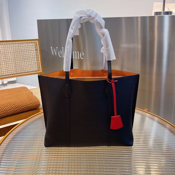 tote bag designer bags handbags high-quality genuine leather classic fashion brand handbag high-capacity three styles luxurious bag
tote bag designer bags handbags high-quality genuine leather classic fashion brand handbag high-capacity three styles luxurious bag