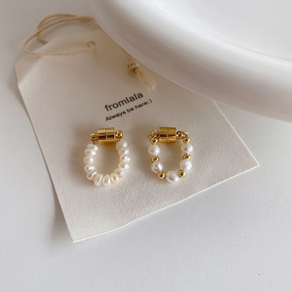 natural freshwater pearl magnet earbone clip female french versatile temperament earrings cold wind pierced, Silver
natural freshwater pearl magnet earbone clip female french versatile temperament earrings cold wind pierced, Silver