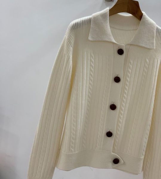women's polos 2021 spring and autumn solid color single-breasted cardigan 0724, White
women's polos 2021 spring and autumn solid color single-breasted cardigan 0724, White