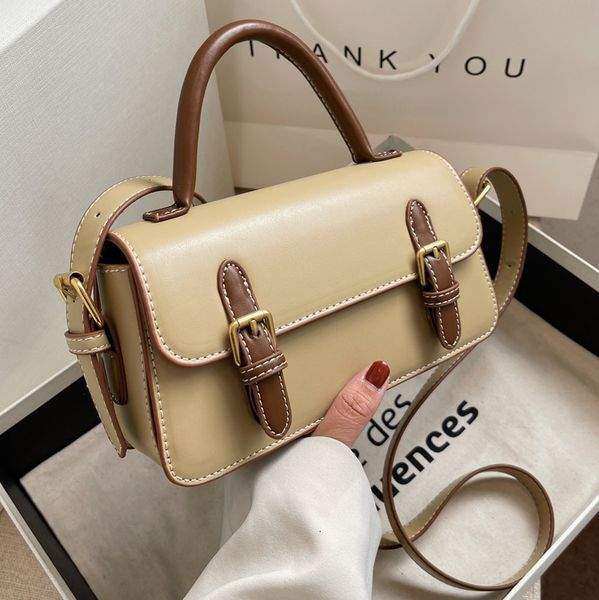 bags handbags versatile ins messenger female 2022 fashion portable contrast color small square one shoulder postman, Black;red
bags handbags versatile ins messenger female 2022 fashion portable contrast color small square one shoulder postman, Black;red