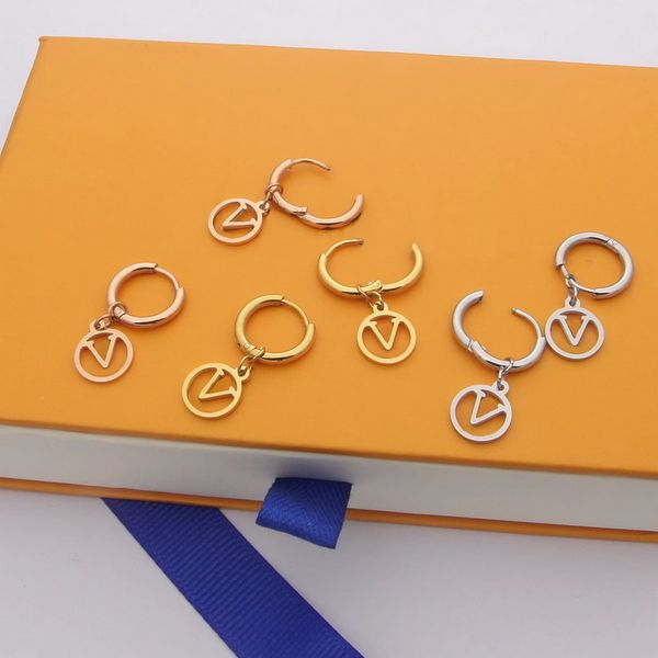 europe america fashion style earring lady womens titanium steel metal hollow out v initials 18k gold round hoop stud earrings 3 color, Golden;silver
europe america fashion style earring lady womens titanium steel metal hollow out v initials 18k gold round hoop stud earrings 3 color, Golden;silver