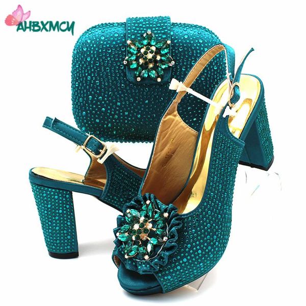 dress shoes 2021 nigerian women and bag set in teal color slingbacks sandals with platform leisure style, Black
dress shoes 2021 nigerian women and bag set in teal color slingbacks sandals with platform leisure style, Black