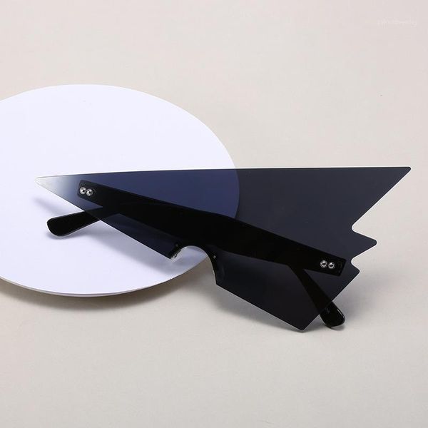 sunglasses 2021 style funny personality integration big frame arrow fashion glasses ocean color uv400 men women, White;black
sunglasses 2021 style funny personality integration big frame arrow fashion glasses ocean color uv400 men women, White;black