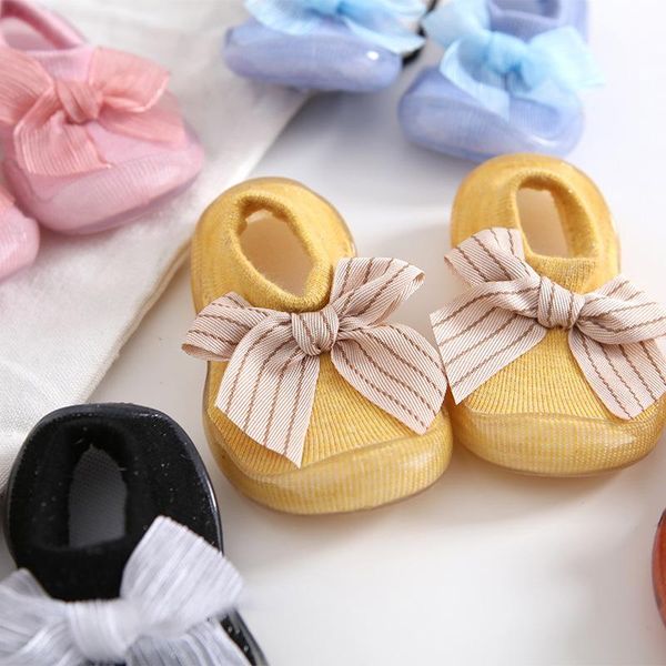 spring solid color bow toddler shoes for girls soft sole indoor shoe baby girl non-slip and wear-resistant born first walkers
spring solid color bow toddler shoes for girls soft sole indoor shoe baby girl non-slip and wear-resistant born first walkers
