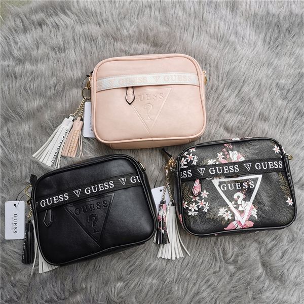 g-shaped triangle small oblique span single shoulder women's bag pendant flower xiaoqing new
g-shaped triangle small oblique span single shoulder women's bag pendant flower xiaoqing new