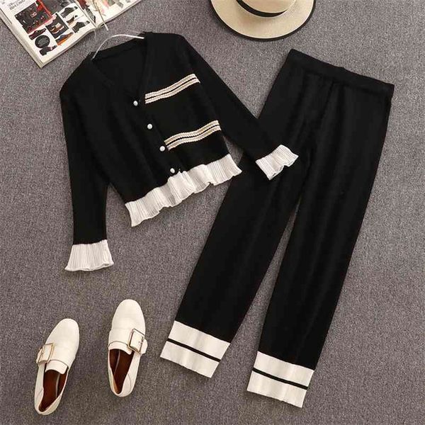 autumn women's long sleeves v neck knitted patchwork ruffles + casual pants 2 pcs sets fashion suits a1822 210519, White
autumn women's long sleeves v neck knitted patchwork ruffles + casual pants 2 pcs sets fashion suits a1822 210519, White