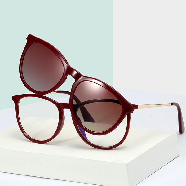 sunglasses 2021 women magnetic clip anti blue light glasses frame fashion polarized lady optical eyeglasses driving shades, White;black
sunglasses 2021 women magnetic clip anti blue light glasses frame fashion polarized lady optical eyeglasses driving shades, White;black
