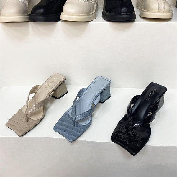 slippers 2021 summer med heels slides outdoor flip flops fashion narrow band sandals brand women shoes female mujer, Black
slippers 2021 summer med heels slides outdoor flip flops fashion narrow band sandals brand women shoes female mujer, Black