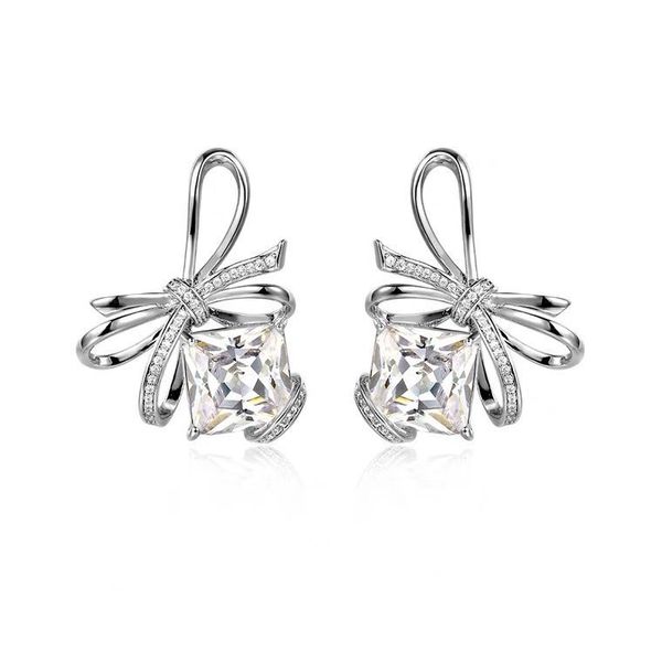 2021 summer new premium bow bright diamond s925 silver needle zircon earrings earrings same girl earrings, Golden;silver
2021 summer new premium bow bright diamond s925 silver needle zircon earrings earrings same girl earrings, Golden;silver