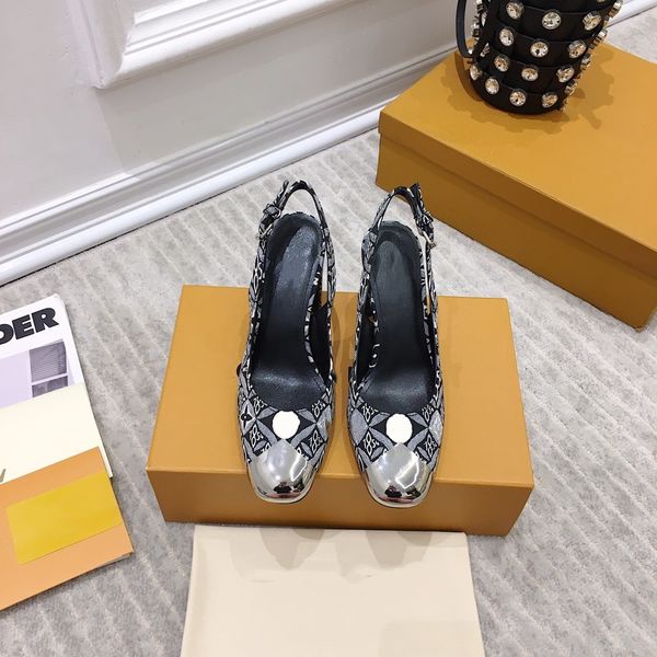 early spring 2021 new ironhead single shoe series retro fashionable suede women's high heels sandal heel height 7cm, Black
early spring 2021 new ironhead single shoe series retro fashionable suede women's high heels sandal heel height 7cm, Black