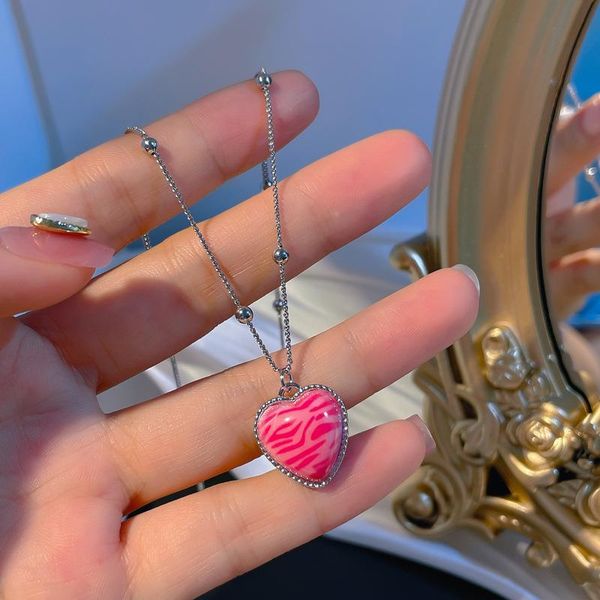 chokers luokey fashion simple enamel pink heart necklace for women korea chic delicate wedding lover pendant gilrs jewelry gift, Golden;silver
chokers luokey fashion simple enamel pink heart necklace for women korea chic delicate wedding lover pendant gilrs jewelry gift, Golden;silver