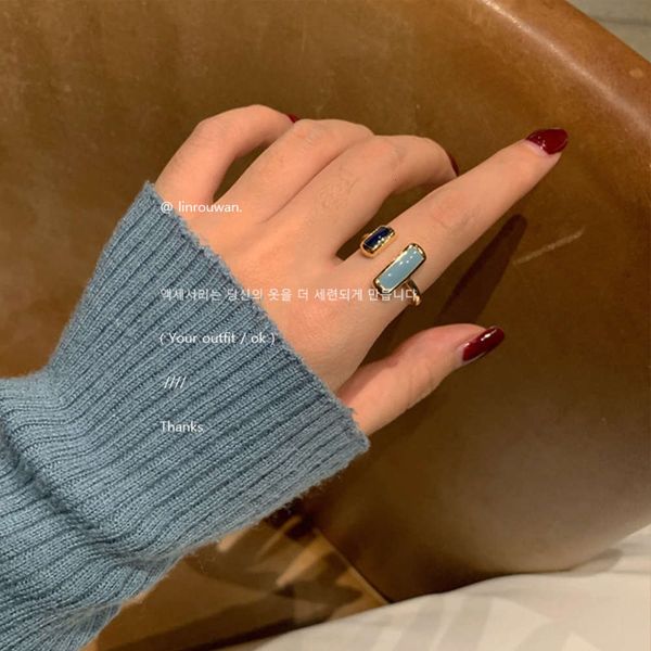 gradient blue opening ring, women's adjustable fashion, niche design, luxurious and simple ring fashion, Black
gradient blue opening ring, women's adjustable fashion, niche design, luxurious and simple ring fashion, Black