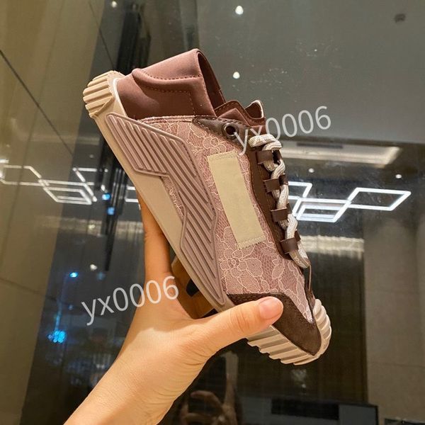 2022 mens womens casual shoe blanche et noir platform pelle black leather designer sneaker avant garde outdoor sports shoes trainer cx201024, Red;white
2022 mens womens casual shoe blanche et noir platform pelle black leather designer sneaker avant garde outdoor sports shoes trainer cx201024, Red;white
