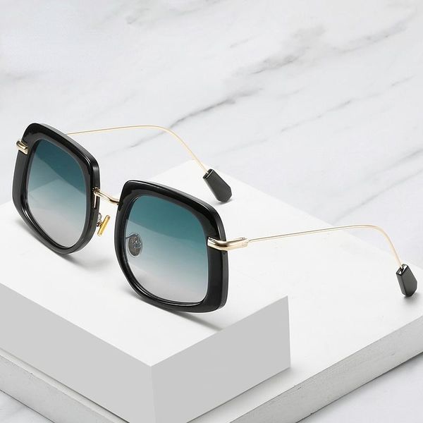 sunglasses 2021 fashion oval women men gradients lens alloy metal frame leg luxury elegant lady style brand designer, White;black
sunglasses 2021 fashion oval women men gradients lens alloy metal frame leg luxury elegant lady style brand designer, White;black