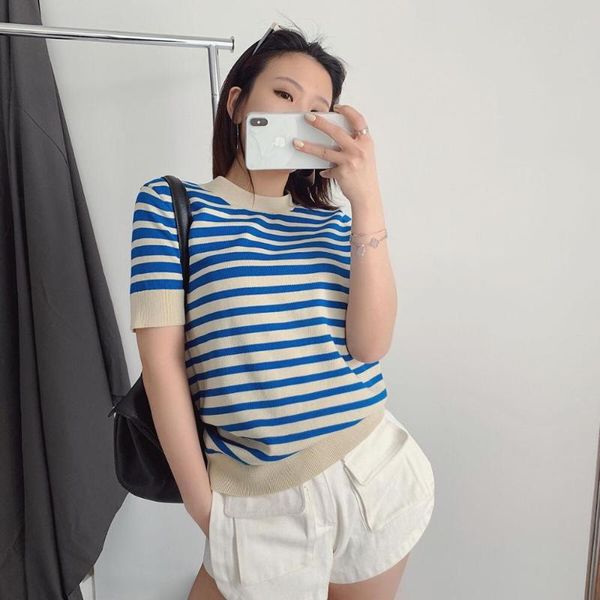 women's t-shirt 2021 summer blue gradient stripe age-reducing knitwear navy style short sleeve top, White
women's t-shirt 2021 summer blue gradient stripe age-reducing knitwear navy style short sleeve top, White