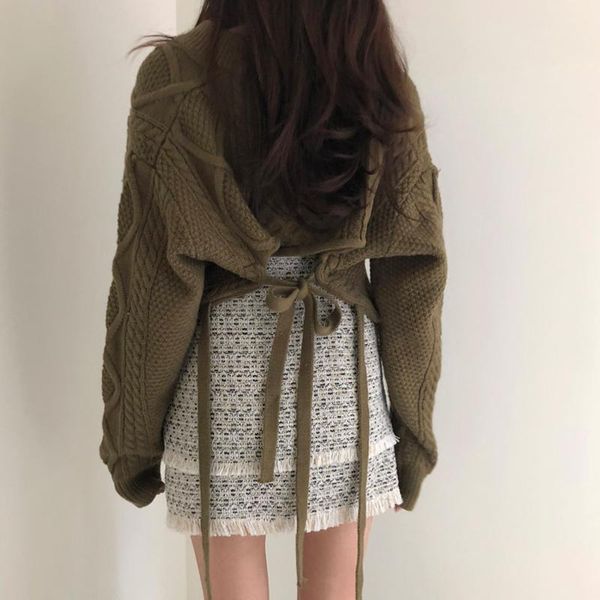 women's sweaters 2021 winter women solid casual pullover basic jumper autumn o neck knitted knit short sweater female, White;black
women's sweaters 2021 winter women solid casual pullover basic jumper autumn o neck knitted knit short sweater female, White;black