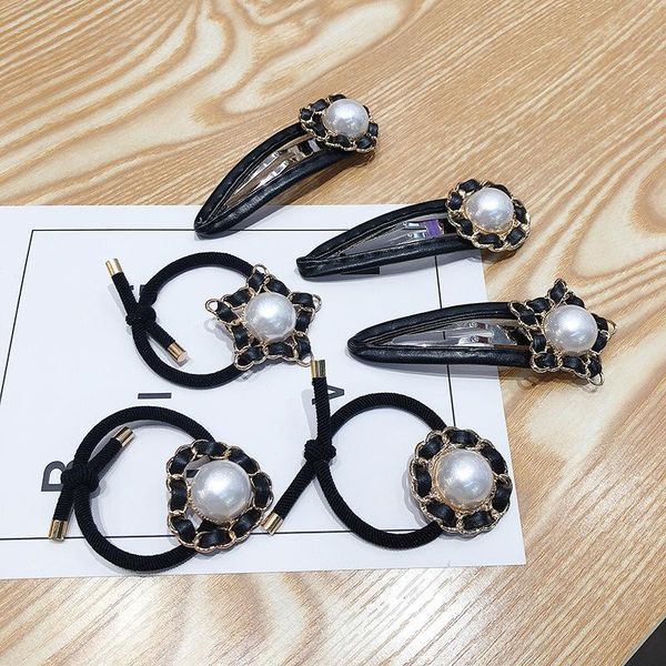 hair accessories temperament female small fragrance leather chain weave geometry rubber band bb clip fashion women hairpins
hair accessories temperament female small fragrance leather chain weave geometry rubber band bb clip fashion women hairpins