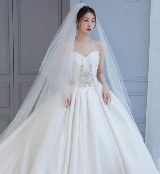 bridal veils ueen veil with blusher 2 layer simple wedding bride accessories 3m*3m long 4 meters veu v25, Black
bridal veils ueen veil with blusher 2 layer simple wedding bride accessories 3m*3m long 4 meters veu v25, Black