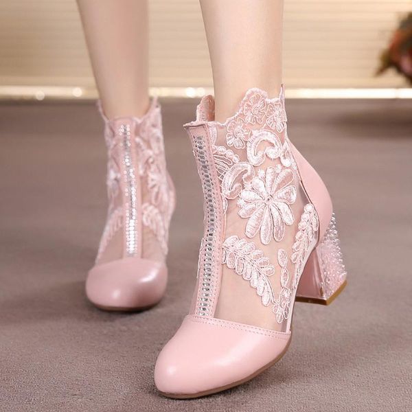 boots high-end women's shoes 32-42 genuine leather high heels hollow lace thick with short women spring autumn single, Black
boots high-end women's shoes 32-42 genuine leather high heels hollow lace thick with short women spring autumn single, Black