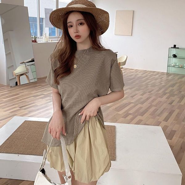 women's tracksuits vintage 2021 women summer two pieces pants sets short sleeve plaid irregular shirt&high waist solid loose shorts cas, Gray
women's tracksuits vintage 2021 women summer two pieces pants sets short sleeve plaid irregular shirt&high waist solid loose shorts cas, Gray
