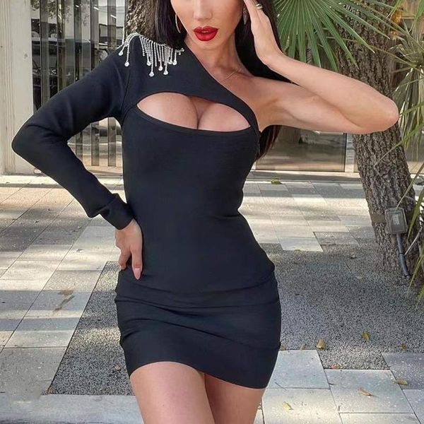 casual dresses 2021 fashion one shoulder women bandage dress long sleeve cut out diamond tassels bodycon summer evening runway party, Black;gray
casual dresses 2021 fashion one shoulder women bandage dress long sleeve cut out diamond tassels bodycon summer evening runway party, Black;gray