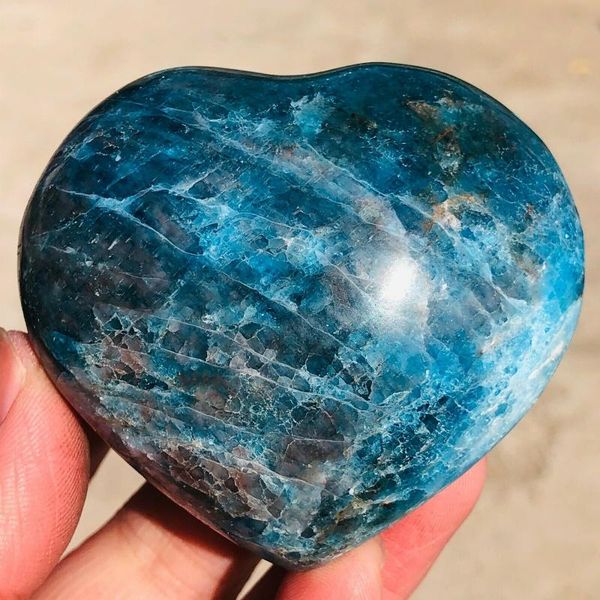 decorative objects & figurines 1pc natural blue apatite polycrystalline stone crystal heart decoration chakra spiritual healing crystals
decorative objects & figurines 1pc natural blue apatite polycrystalline stone crystal heart decoration chakra spiritual healing crystals