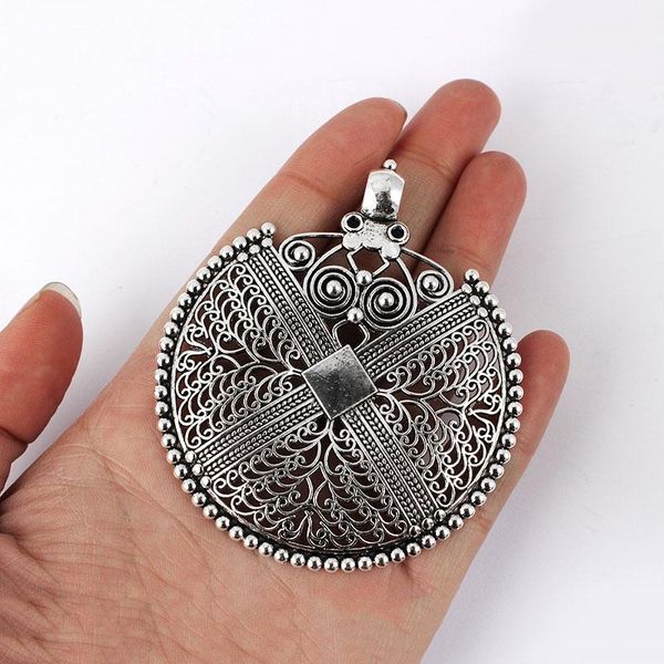 pendants 3pcs large antique silver hollow filigree round charms fit diy necklace making findings 63x73mm, Black
pendants 3pcs large antique silver hollow filigree round charms fit diy necklace making findings 63x73mm, Black