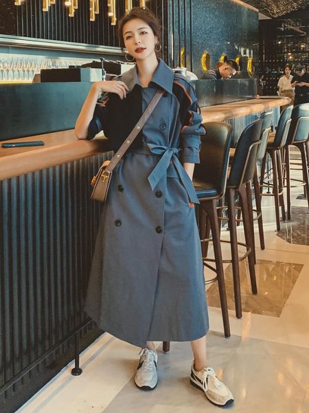 women's trench coats fashion 2021 autumn casual single-breasted splicing simple classic long coat with belt chic female windbreaker y33, Tan;black
women's trench coats fashion 2021 autumn casual single-breasted splicing simple classic long coat with belt chic female windbreaker y33, Tan;black