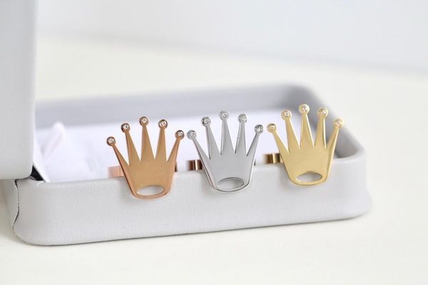 cluster rings fashion crown stainless steel with stone crystal for girls women lover in wedding engagement jewelry anniversary, Golden;silver
cluster rings fashion crown stainless steel with stone crystal for girls women lover in wedding engagement jewelry anniversary, Golden;silver
