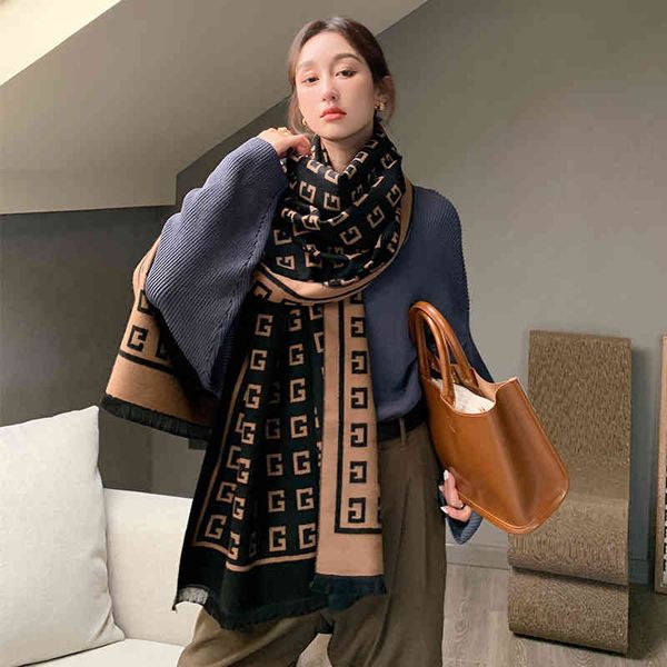 the new design new letter double-sided warm thickened imitation cashmere autumn and winter scarf women's office air conditioning shawl, Blue;gray
the new design new letter double-sided warm thickened imitation cashmere autumn and winter scarf women's office air conditioning shawl, Blue;gray
