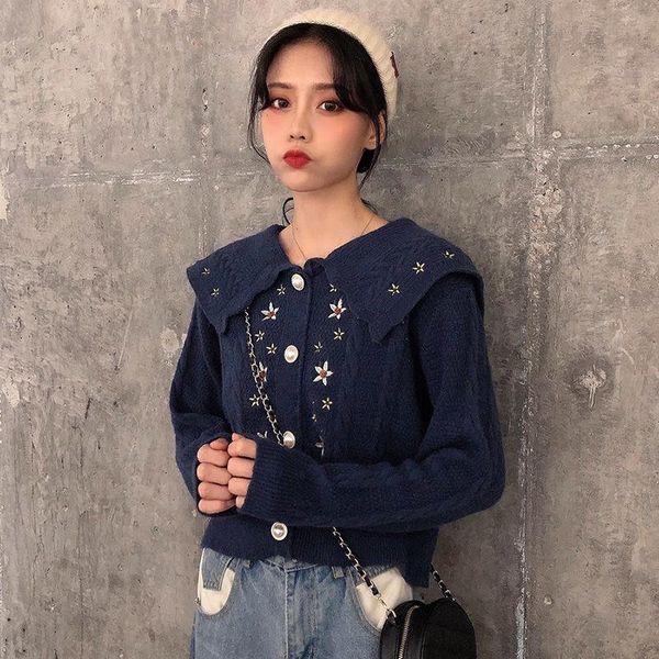 women's knits & tees doll collar flower embroidery cardigan sweater coat spring and autumn loose casual long-sleeved knitted top, White
women's knits & tees doll collar flower embroidery cardigan sweater coat spring and autumn loose casual long-sleeved knitted top, White