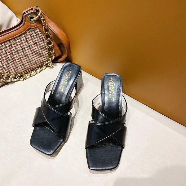dress shoes brand triangular high heels slippers women 2021 cross strap leather mules woman summer runway sandals, Black
dress shoes brand triangular high heels slippers women 2021 cross strap leather mules woman summer runway sandals, Black
