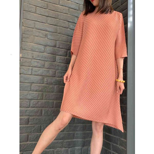 dresses summer women's thin irregular miyak fold fashionable design loose plus size slim dress tide, Black;gray
dresses summer women's thin irregular miyak fold fashionable design loose plus size slim dress tide, Black;gray
