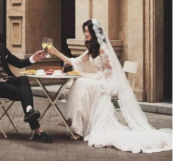 bridal veils 2021 long lace wedding veil 3*1.5m one layer white ivory with comb accessories veu de noiva, Black
bridal veils 2021 long lace wedding veil 3*1.5m one layer white ivory with comb accessories veu de noiva, Black