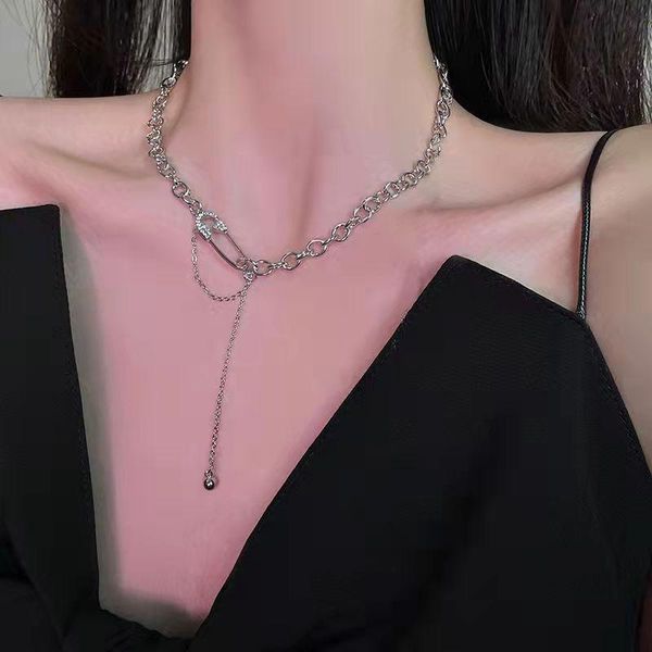 chokers goth punk style pin pendant chain choker clavicle necklace women collares hip hop link mujer fairy jewlery, Golden;silver
chokers goth punk style pin pendant chain choker clavicle necklace women collares hip hop link mujer fairy jewlery, Golden;silver