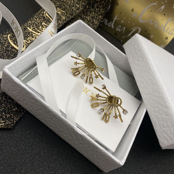 fashion charm d dijia letter zircon brass personality 925 silver pin earrings, Golden
fashion charm d dijia letter zircon brass personality 925 silver pin earrings, Golden