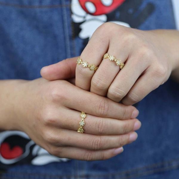 wedding rings 2021 arrived fashion sparking bling 5a cubic zirconia delicate daisy flower for women girl charm party jewelry, Slivery;golden
wedding rings 2021 arrived fashion sparking bling 5a cubic zirconia delicate daisy flower for women girl charm party jewelry, Slivery;golden