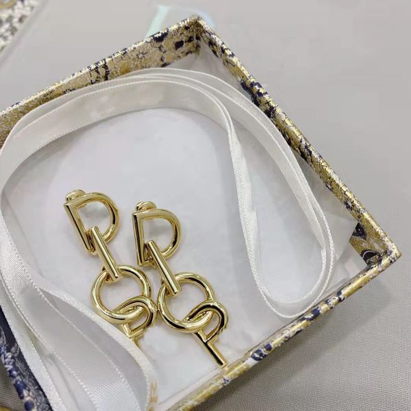 2021 new fashion 18k gold letters dangle earring ladies personality simple designer earrings, Silver
2021 new fashion 18k gold letters dangle earring ladies personality simple designer earrings, Silver