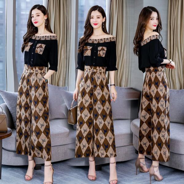 women's tracksuits goddess floral print summer suit slash neck pantalon taille haute femme wide leg pants conjunto feminino woman, Gray
women's tracksuits goddess floral print summer suit slash neck pantalon taille haute femme wide leg pants conjunto feminino woman, Gray