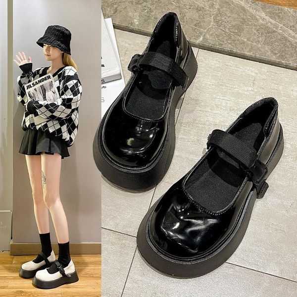 dress shoes round-headed small leather british style 2021 spring japanese jk uniform thick-soled korean lady mary jane, Black
dress shoes round-headed small leather british style 2021 spring japanese jk uniform thick-soled korean lady mary jane, Black