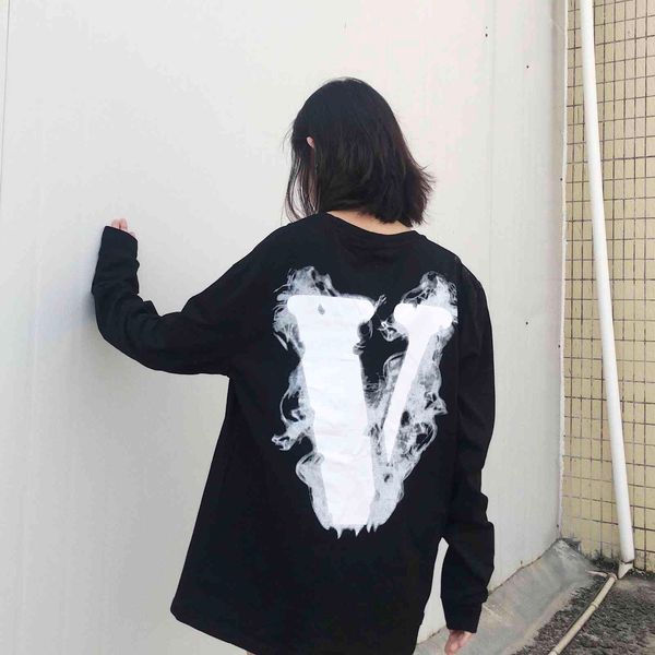 long 2021 brand v hoodie smoke long sleeve washington hip hop high street limited big edison chan demon angel crew neck couple's sweate, Black
long 2021 brand v hoodie smoke long sleeve washington hip hop high street limited big edison chan demon angel crew neck couple's sweate, Black
