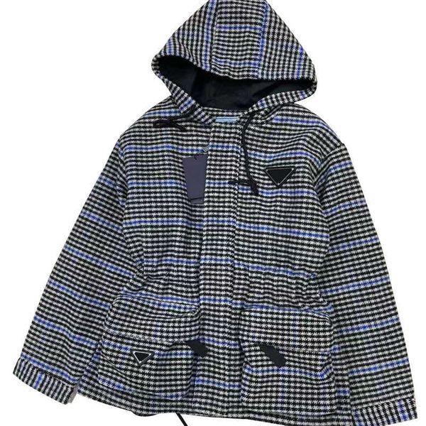 fashion personality original design women's jacket bright silk tweed coat retro elegant street wear casual jackets, Black;brown
fashion personality original design women's jacket bright silk tweed coat retro elegant street wear casual jackets, Black;brown