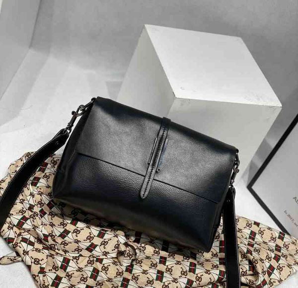 messenger bagsfemale 2021 shoulder spring fashion summer small large capacity women's messenger leather bag 6685
messenger bagsfemale 2021 shoulder spring fashion summer small large capacity women's messenger leather bag 6685