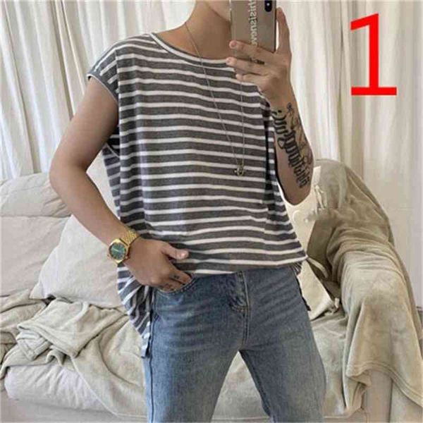 short-sleeved t-shirt summer lapels half sleeve men's clothes trend 210420, White;black
short-sleeved t-shirt summer lapels half sleeve men's clothes trend 210420, White;black