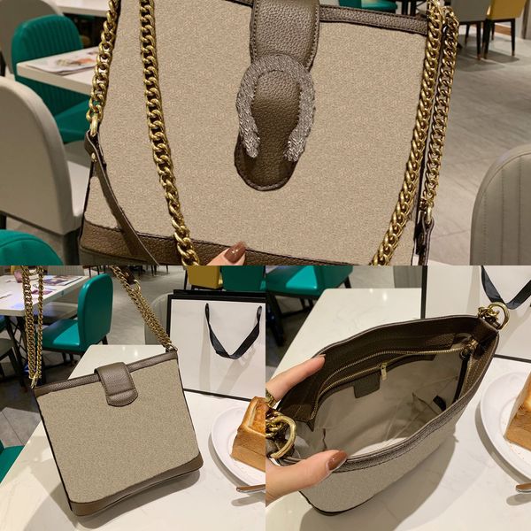 with luxury design chain popular oversized women bag one-shoulder bag handbag fashion vintage letter embroidery travel shopping bag
with luxury design chain popular oversized women bag one-shoulder bag handbag fashion vintage letter embroidery travel shopping bag