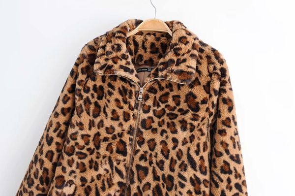 autumn fashion women leopard faux cashmere jacket vintage lapel collar long sleeve coat female chic outerwear 2021, Black;brown
autumn fashion women leopard faux cashmere jacket vintage lapel collar long sleeve coat female chic outerwear 2021, Black;brown