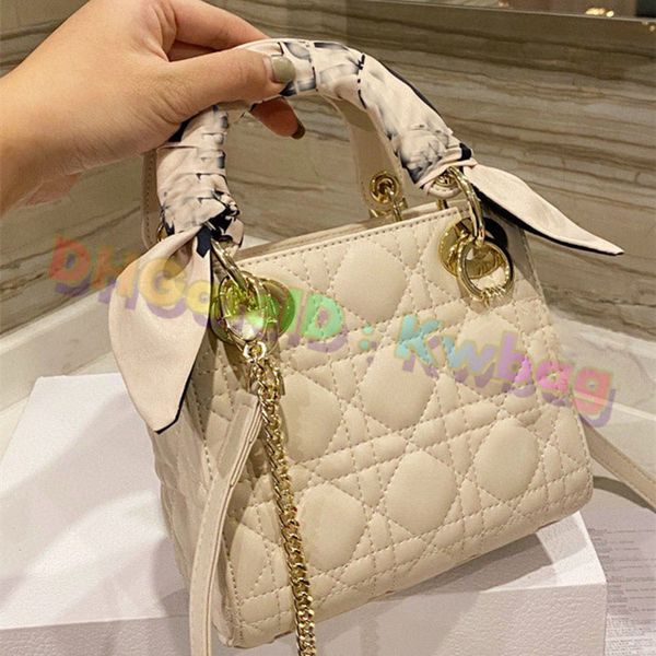 handbag women luxurys designers bags 2021 purses zhouzhoubao123 wallet purse crossbody bag totes ladies must-have diamond latti
handbag women luxurys designers bags 2021 purses zhouzhoubao123 wallet purse crossbody bag totes ladies must-have diamond latti