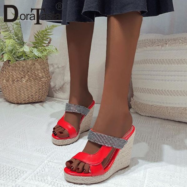 slippers doratasia plus size 34-50 ladies fashion crystal platform wedges high heels slides women outdoor shoes woman, Black
slippers doratasia plus size 34-50 ladies fashion crystal platform wedges high heels slides women outdoor shoes woman, Black